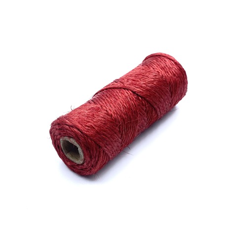 Nabłyszczane nici lniane do rękodzieła w kolorze czerwonym. Produkt polski z dobrej jakości lnu.