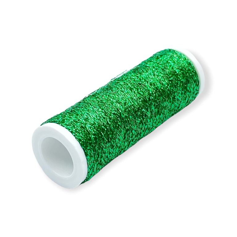 Metalizowane nici w szpulce w kolorze zielonym