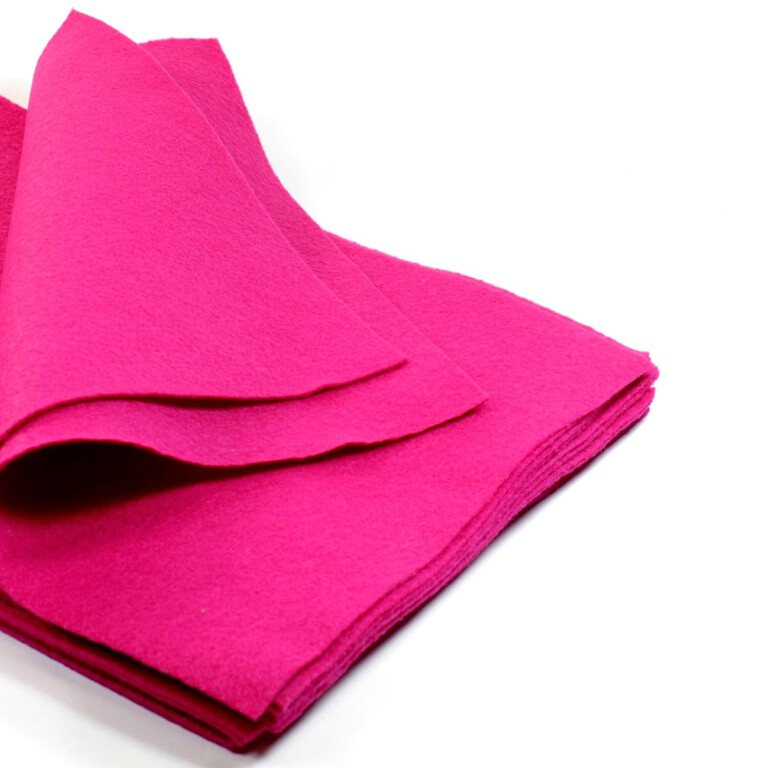 Filc dekoracyjny w kolorze różowym - dostępny w dwóch rozmiarach