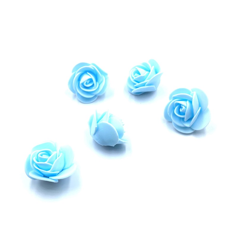 Kwiatki dekoracyjne niebieskie wykonane z pianki to piękna ozdoba.